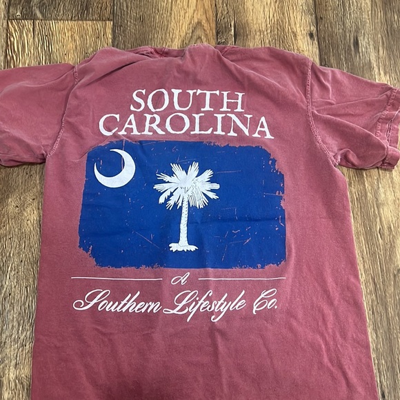 Southern lifestyle co.  Men small T-shirt - Picture 3 of 3